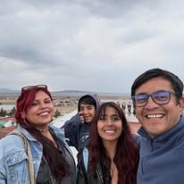 Viajeros sonriendo